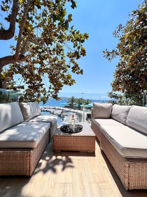 thumbnail: Balcony