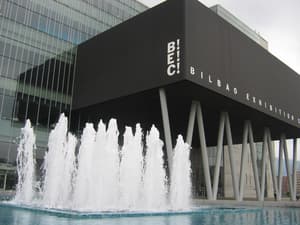 thumbnail: Business center