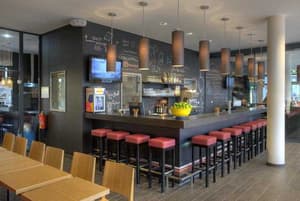 thumbnail: Bar