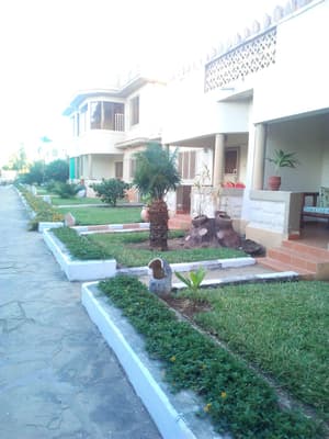 thumbnail: Front of property