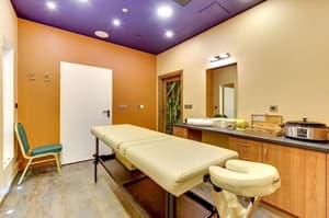 thumbnail: Massage