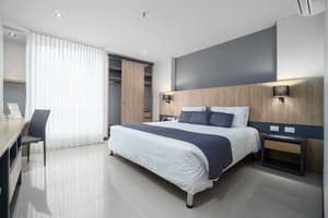 thumbnail: Room