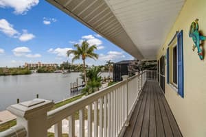 thumbnail: Balcony