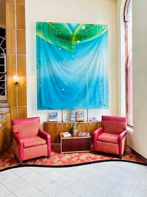 thumbnail: Interior entrance