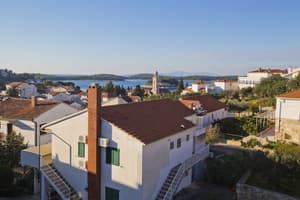 thumbnail: Balcony view