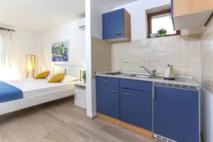 thumbnail: Private kitchenette