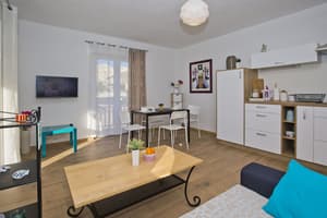thumbnail: Living area