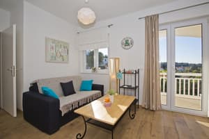 thumbnail: Living area
