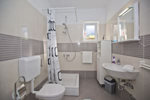 thumbnail: Bathroom shower