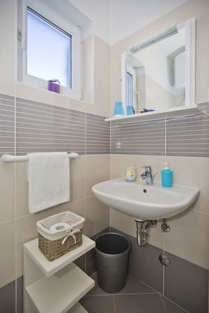 thumbnail: Bathroom