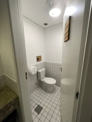 thumbnail: Shared bathroom