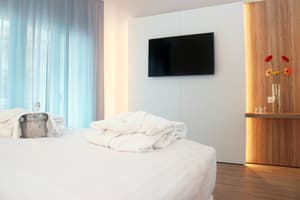 thumbnail: Room