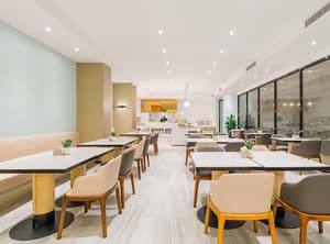 thumbnail: Restaurant