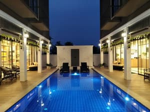 thumbnail: Outdoor pool