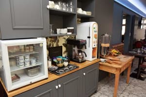 thumbnail: Breakfast buffet