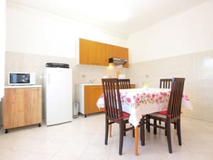 thumbnail: In-room dining