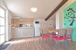 thumbnail: In-room dining