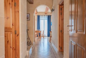 thumbnail: Interior