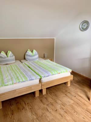 thumbnail: Room amenity