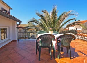 thumbnail: Terrace/patio