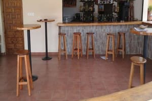 thumbnail: Bar (on property)