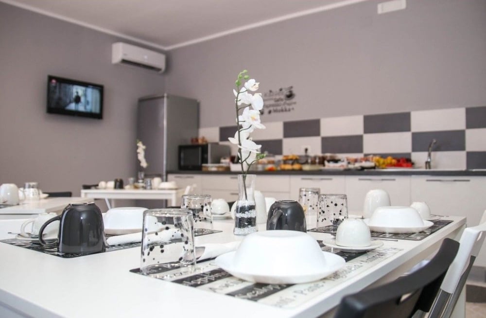 Restaurant-cafeteria