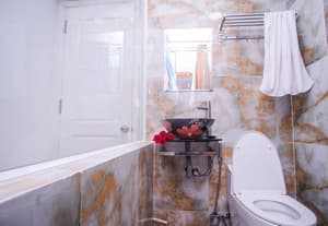 thumbnail: Bathroom