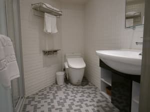 thumbnail: Bathroom