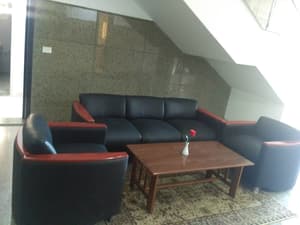 thumbnail: Lobby sitting area