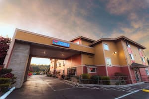 thumbnail: Front of property - evening/night