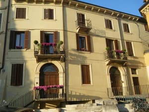 thumbnail: Exterior