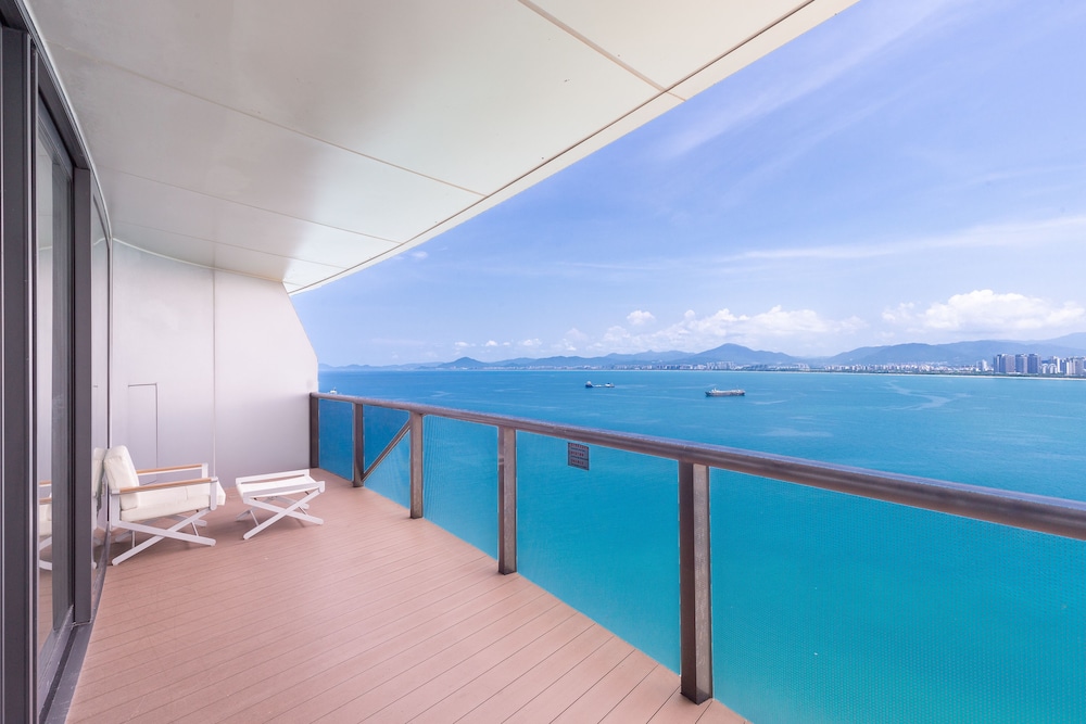 Beach/ocean view