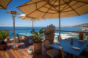 thumbnail: Bar (on property)
