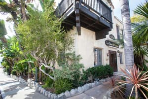 thumbnail: Exterior