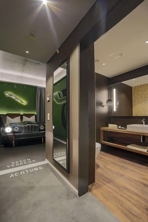 thumbnail: Room