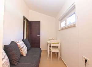 thumbnail: In-room dining