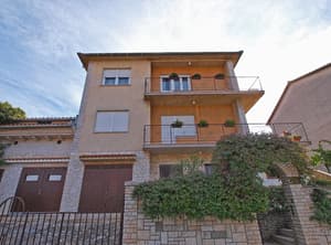 thumbnail: Exterior