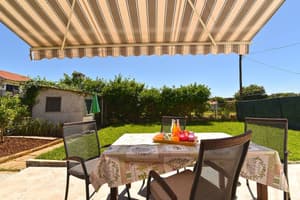 thumbnail: Terrace/patio