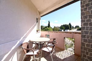 thumbnail: Balcony