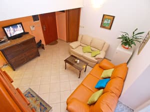 thumbnail: Living room