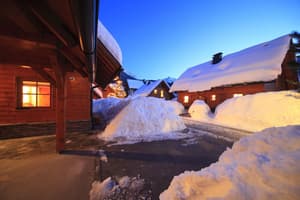 thumbnail: Property grounds