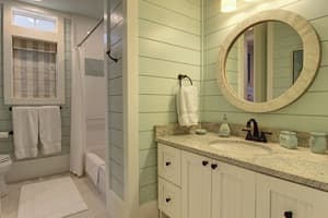 thumbnail: Interior