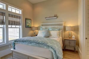 thumbnail: Interior