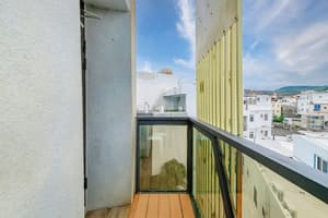 thumbnail: Balcony view