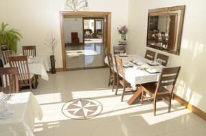 thumbnail: Breakfast area