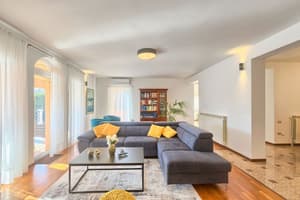 thumbnail: Living room