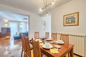 thumbnail: In-room dining
