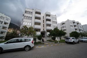 thumbnail: Exterior
