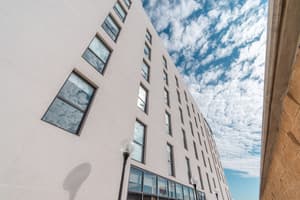 thumbnail: Exterior