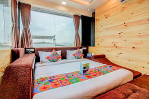 thumbnail: Interior